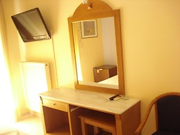 Hotel Cybele