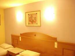 Hotel Cybele