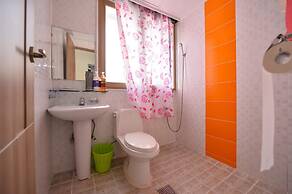 Nabijam Motel