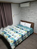 Nabijam Motel
