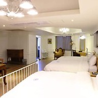 Hillside Hotel