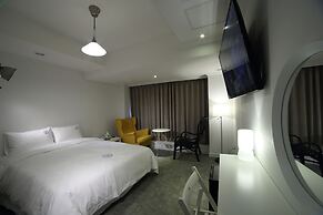 Hillside Hotel