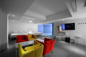 Hillside Hotel