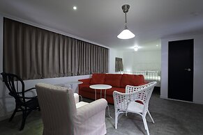 Hillside Hotel