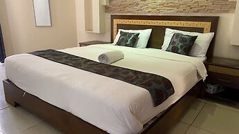 Lux Suites shanzu Seafront Apartments