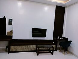 HOTEL OM