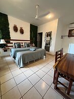 Casa Piedra Parada