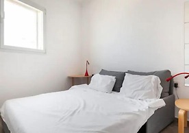 Amazing Sea View 3 BR APT Iconic Tower