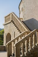 Zinar Castle