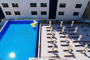 Sunraf Luxe Apartments
