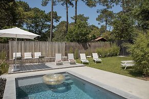 Salty Woods Lodge