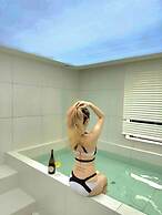 Hound Hotel Gijang-osiria
