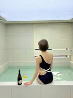 Hound Hotel Gijang-osiria