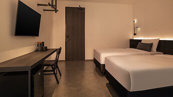 REZ Hotel Semarang