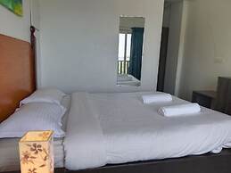 Hotel Auro Maison