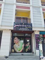 Hotel Auro Maison
