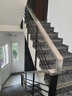 Hotel Auro Maison
