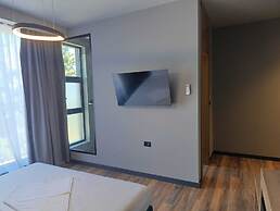 Toka Hotel Restaurant