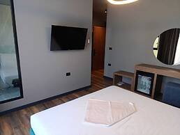 Toka Hotel Restaurant