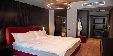 Toka Hotel Restaurant