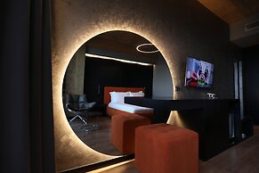 Toka Hotel Restaurant