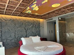 Toka Hotel Restaurant