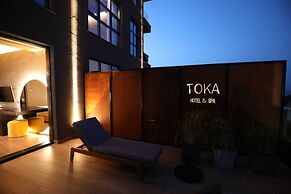 Toka Hotel Restaurant