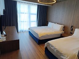 Toka Hotel Restaurant