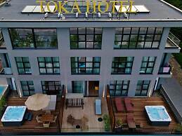 Toka Hotel Restaurant