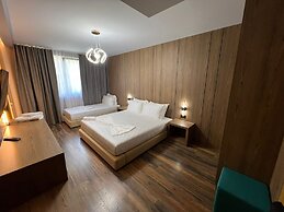Toka Hotel Restaurant