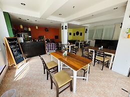 Kata Place Hotel