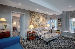 No. 30 Knightsbridge