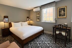 No. 30 Knightsbridge