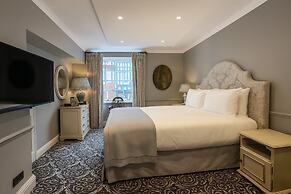 No. 30 Knightsbridge