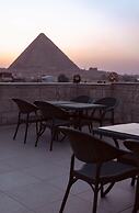 Hassan Pyramids Hotel