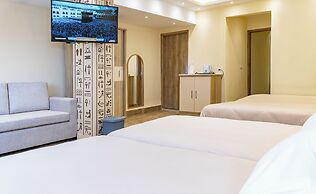 Hassan Pyramids Hotel