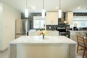 GLOBALSTAY Waterfront 5BR Cottage