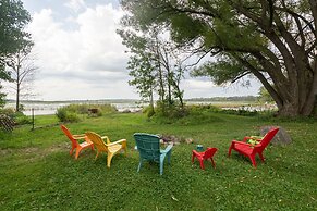 GLOBALSTAY Waterfront 5BR Cottage