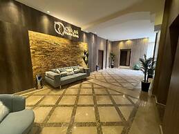 Rotana Palace Suites