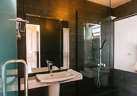 Naomi Beach Resort