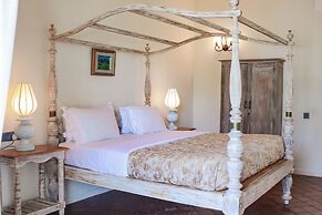 Naomi Beach Resort