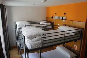 Mola Hostel Burgos