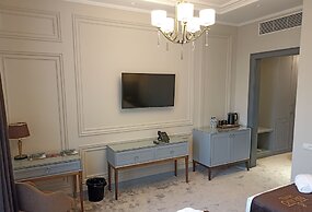 Bravo Hotel