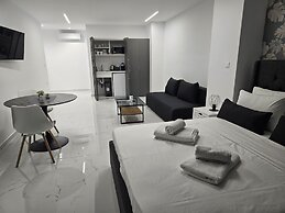 Nikis 20 Suites