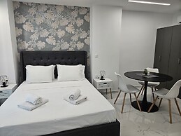 Nikis 20 Suites