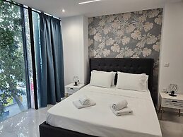 Nikis 20 Suites
