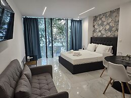 Nikis 20 Suites
