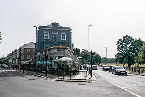 Charming Wandsworth Common Flat