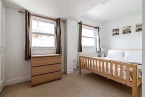 Charming Wandsworth Common Flat
