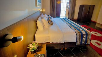 Andean Palace Boutique